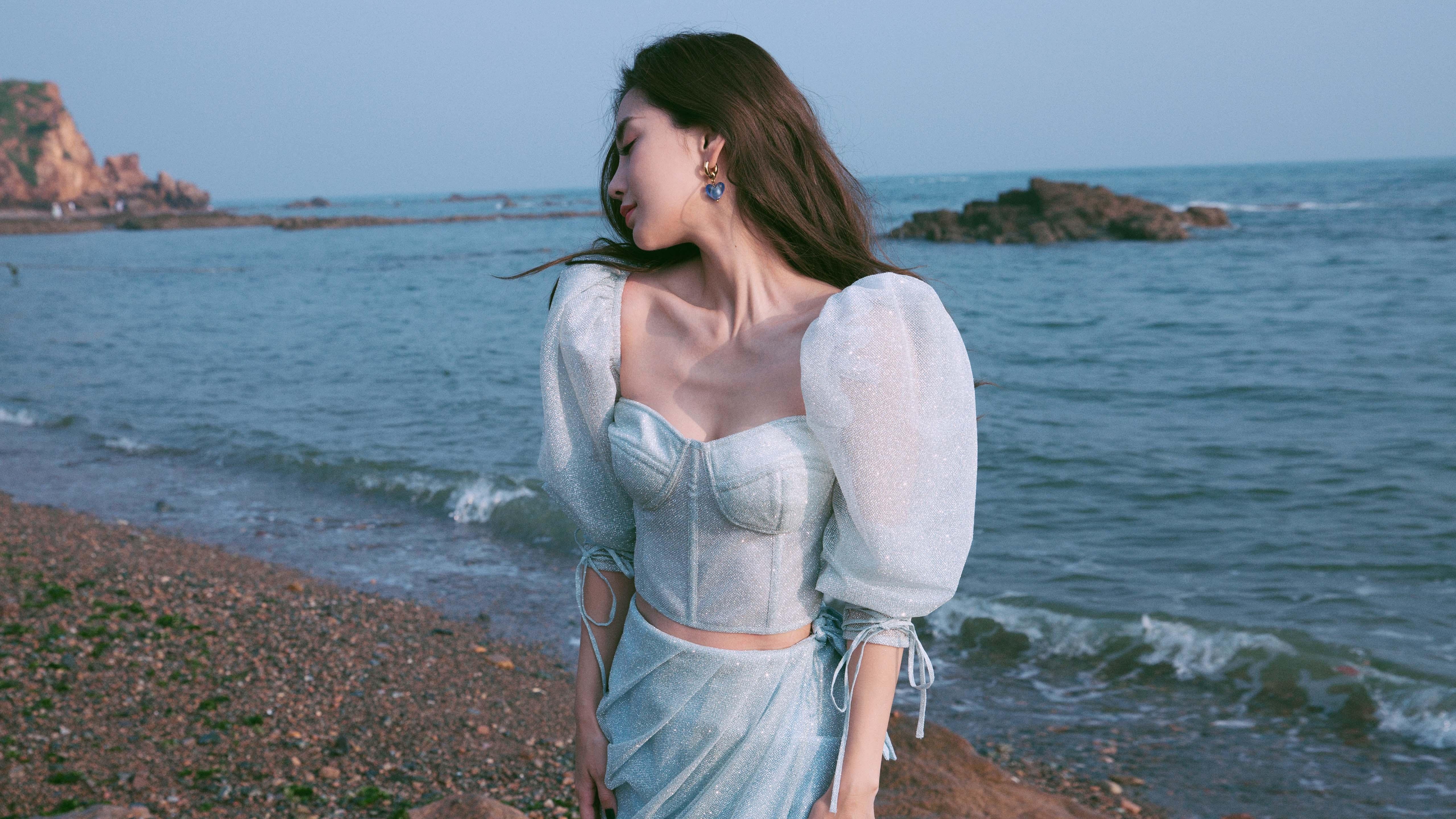 2017年西部赛季：库里在一场经典对决中投中10多记三分，创造了历史纪录